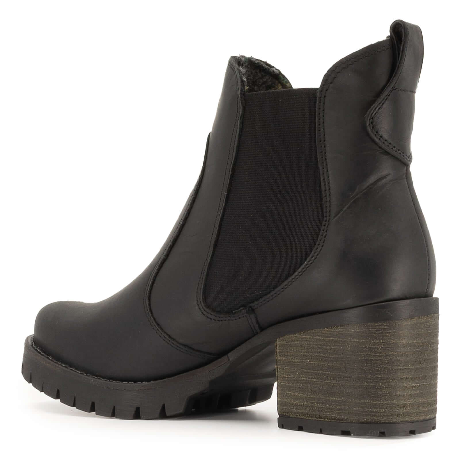 rear angle view of black oak & hyde kensington 2 boots showing padded collar and stacked block heel