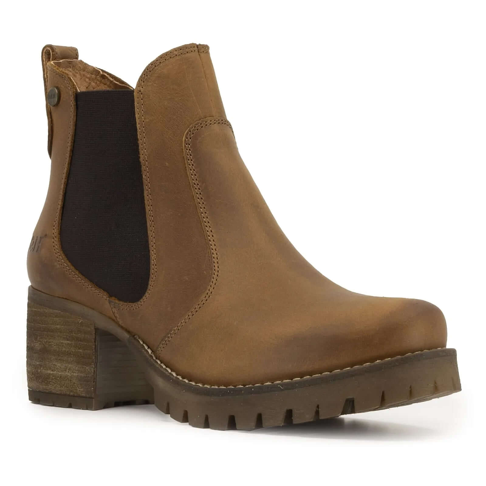 angled front view of cognac oak & hyde kensington 2 ankle boots showing rounded toe and chunky tread sole