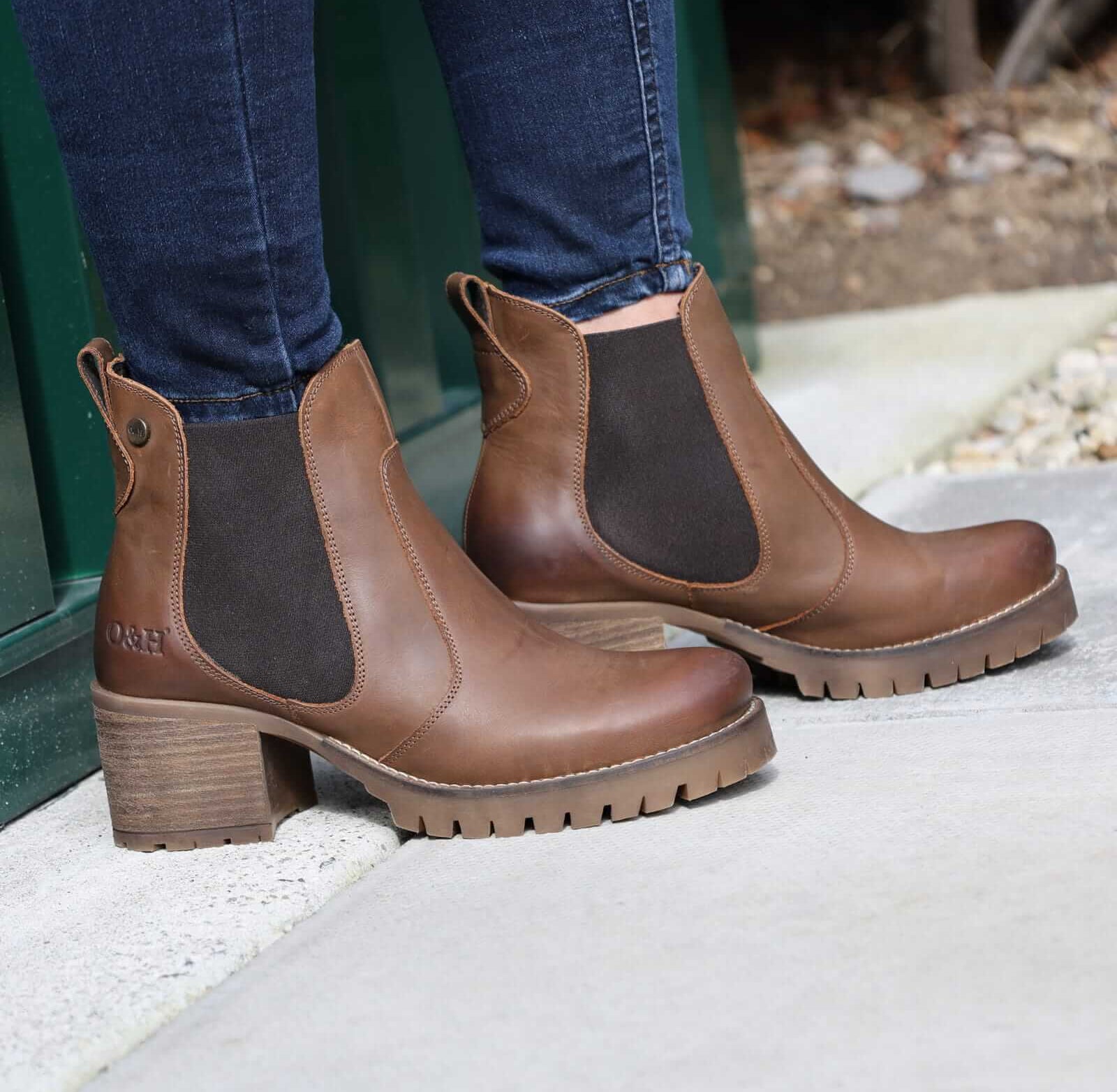 dark brown oak & hyde kensington 2 chelsea boots worn with jeans outdoors on stone pavement