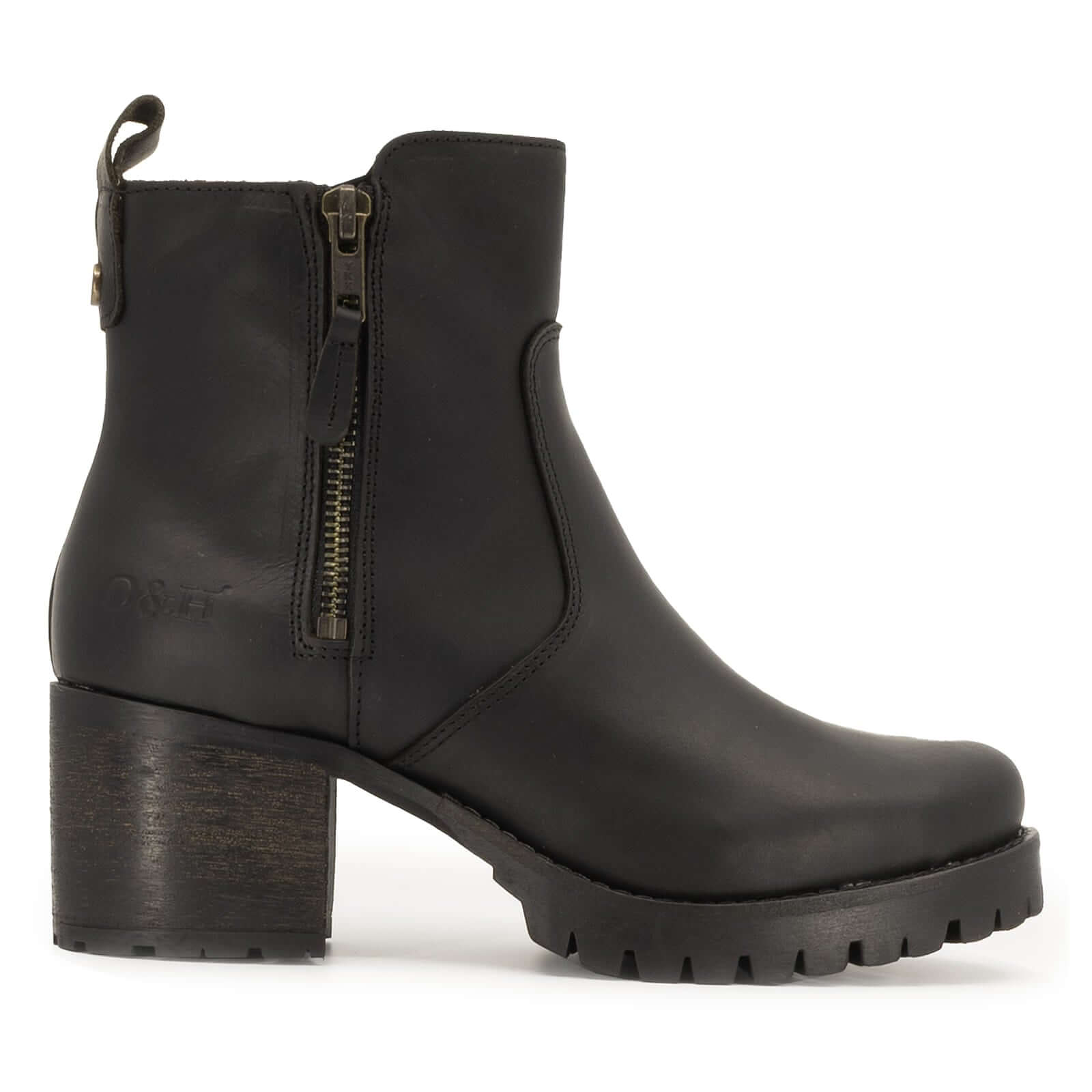 side profile of black oak & hyde kensington zip ankle boots with block heel and leather upper