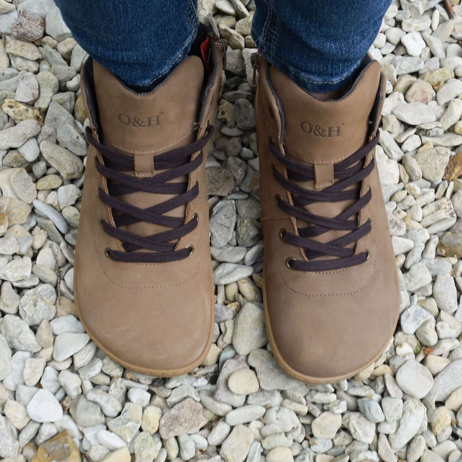 brids eye view of the toe shape of mulberry light brown barefoot boots