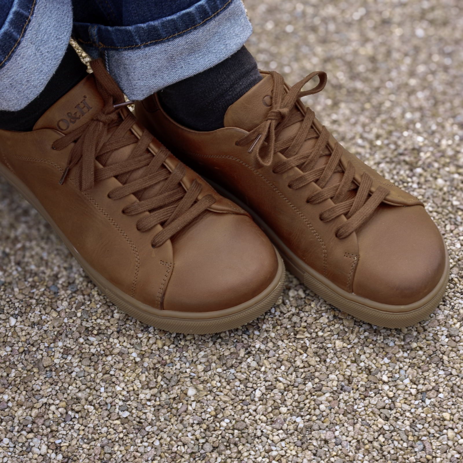 birds eye view of toe box of rowan cognac barefoot shoes on a model